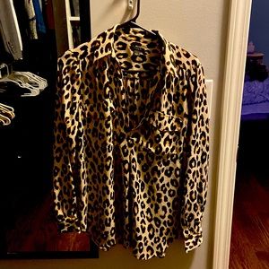 One button size small leopard blouse worn a few times